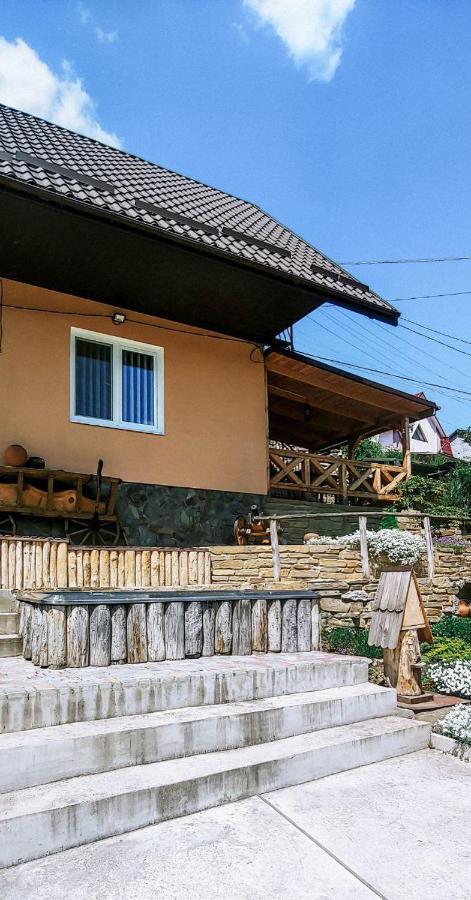 Вулик Будиночок З Двома Окремими Номерами Kamianets-Podilskyi Exterior foto